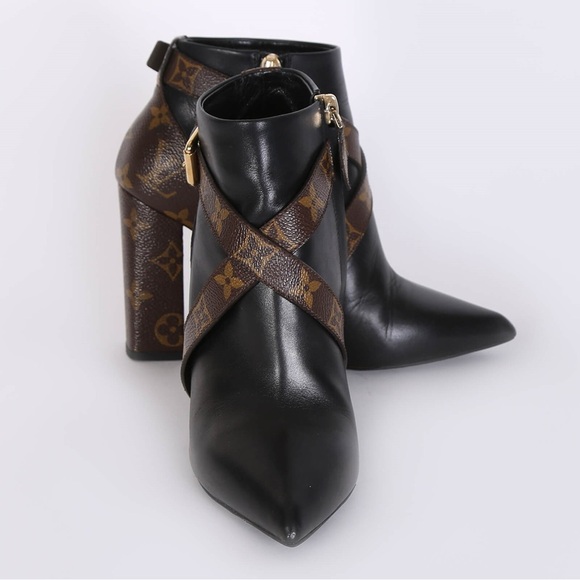 Louis Vuitton Monogram Matchmake Boots - Picture 7 of 17